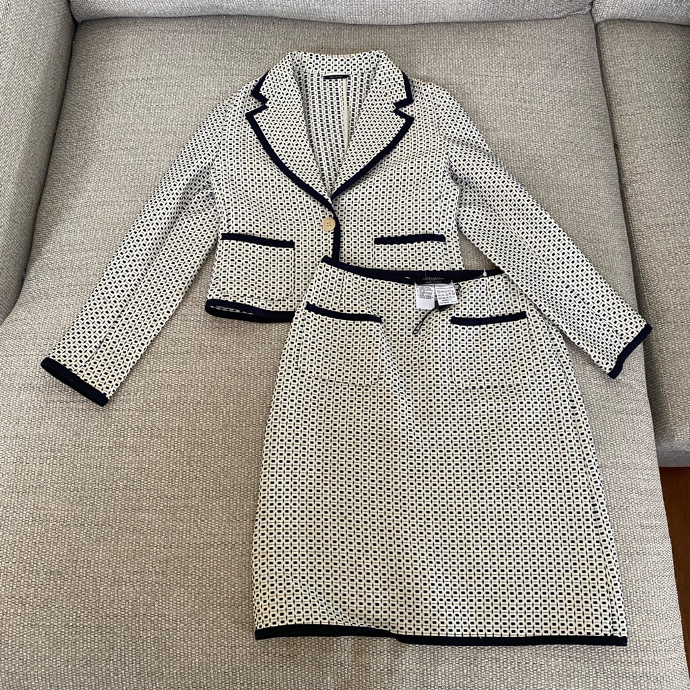 Max Maxa two-piece suit